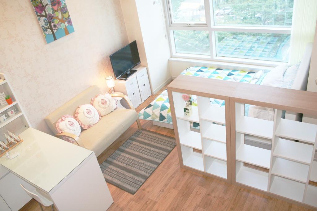 Apartment Mint