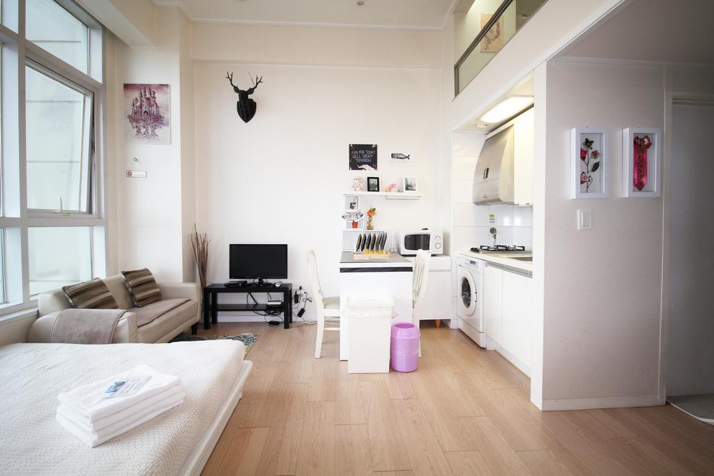 Apartment Mint